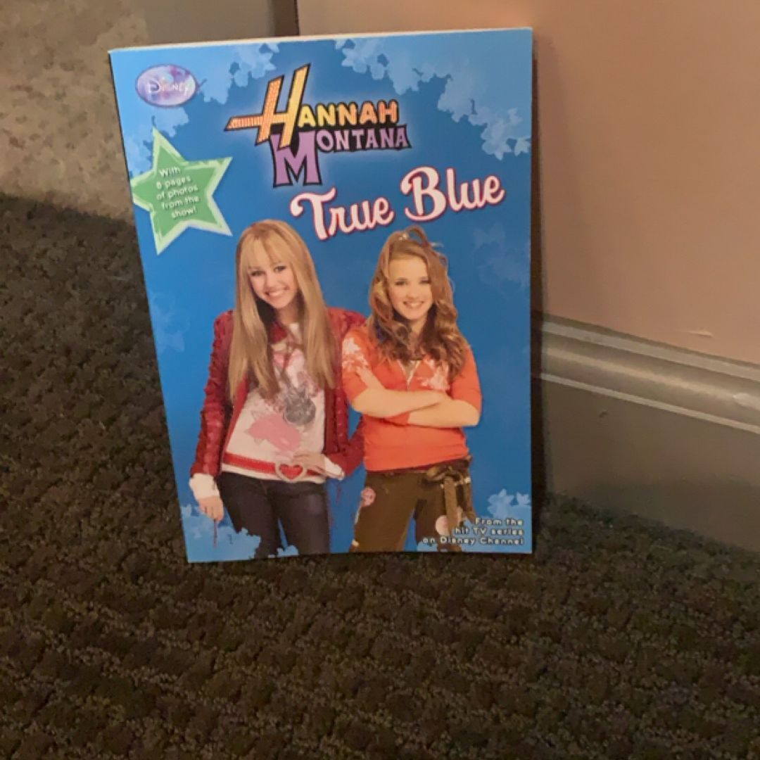 Hannah Montana the Movie: the Junior Novel by Disney Books