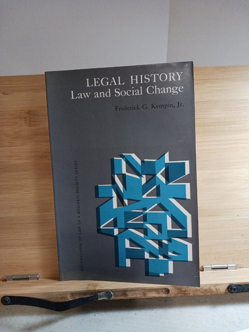Legal history law and social change. P233