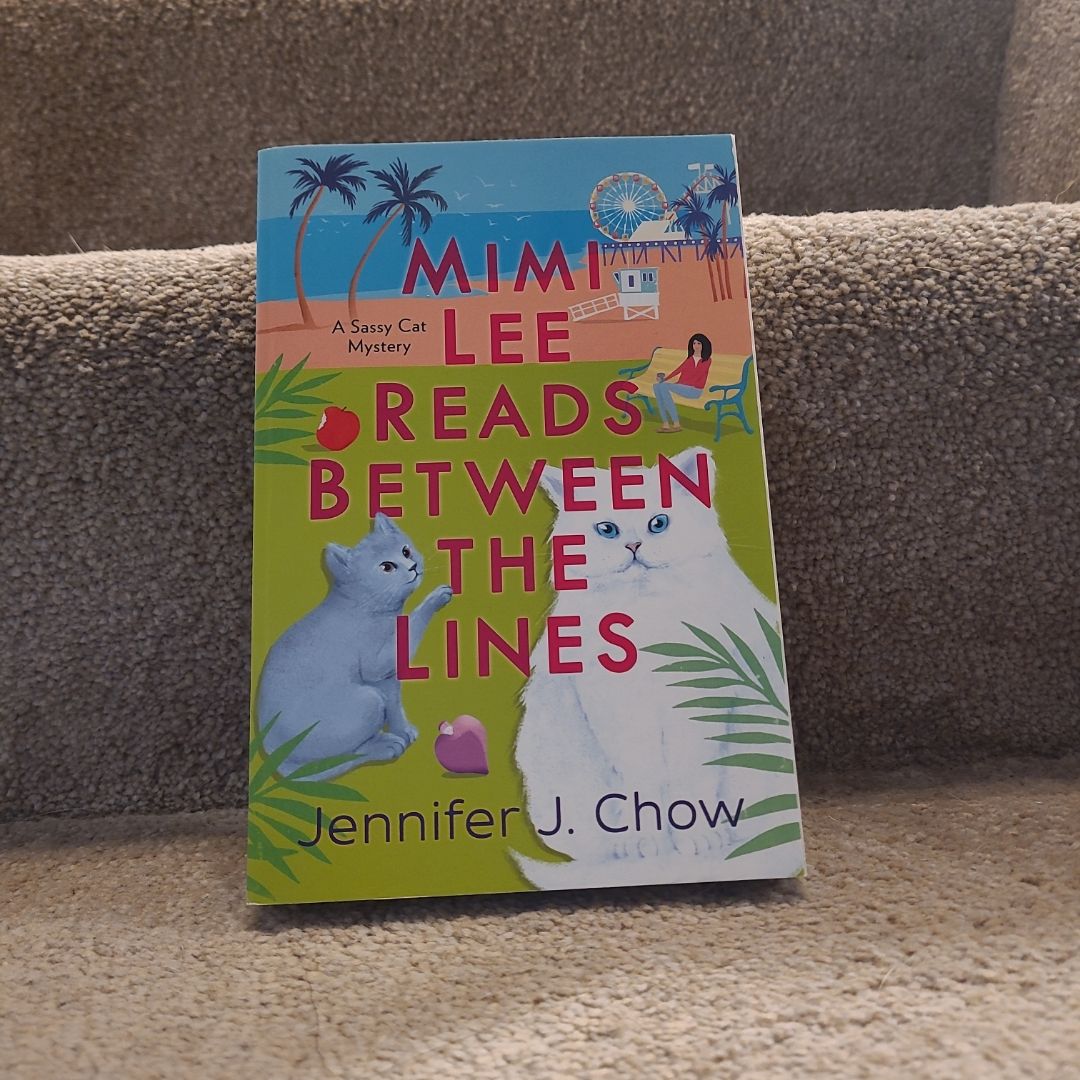 Mimi Lee Reads Between the Lines