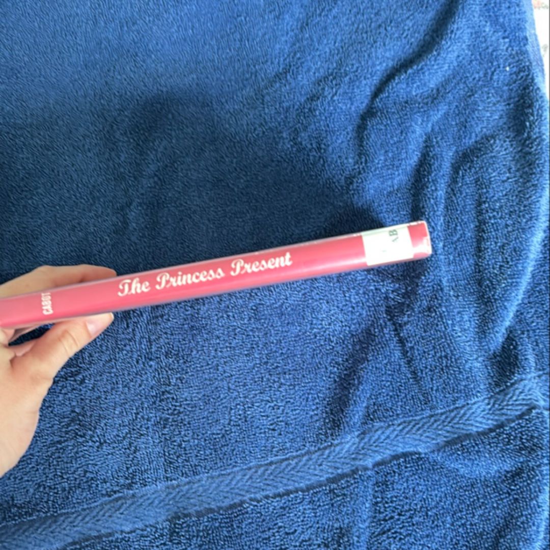 Princess Diaries, Volume 6 and a Half: the Princess Present