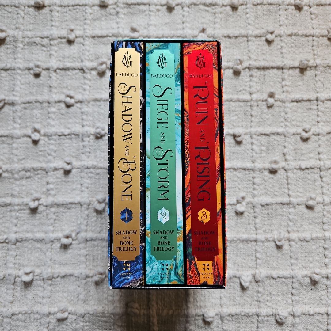 The Shadow and Bone Trilogy Boxed Set