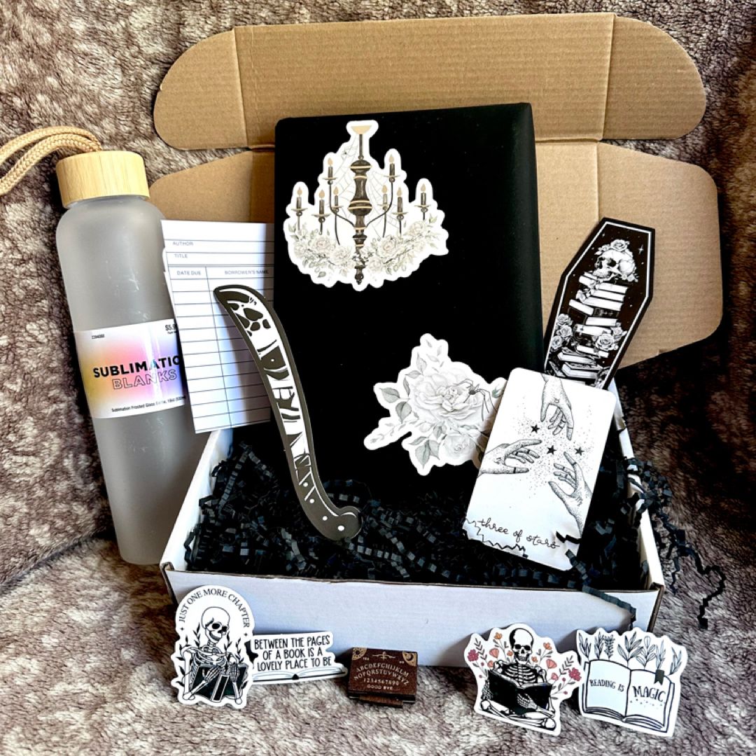 HORROR *themed* Blind Date with a Book Box