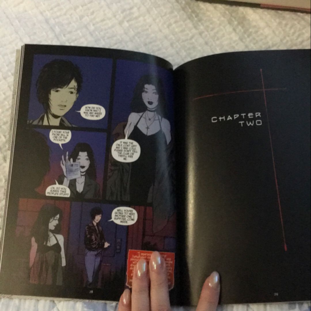 Carmilla: the First Vampire by Amy Chu, Paperback | Pangobooks