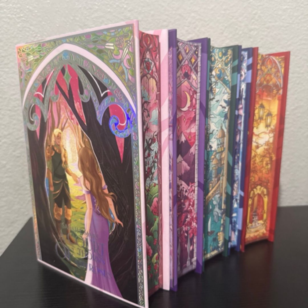 A Court of Rose and Thorns Hemingway Heirloom ACOTAR