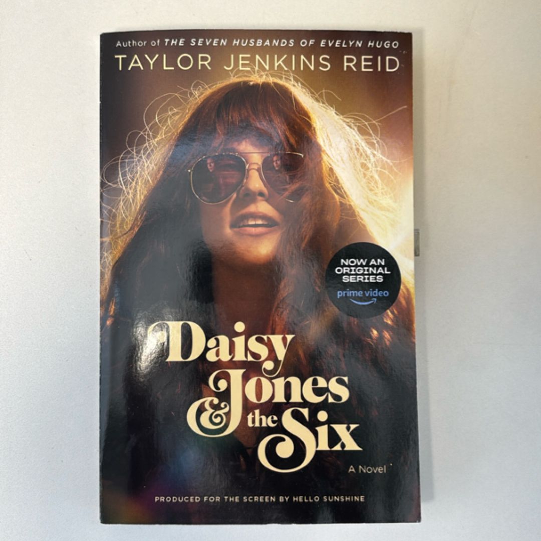 Daisy Jones and the Six (TV Tie-In Edition)
