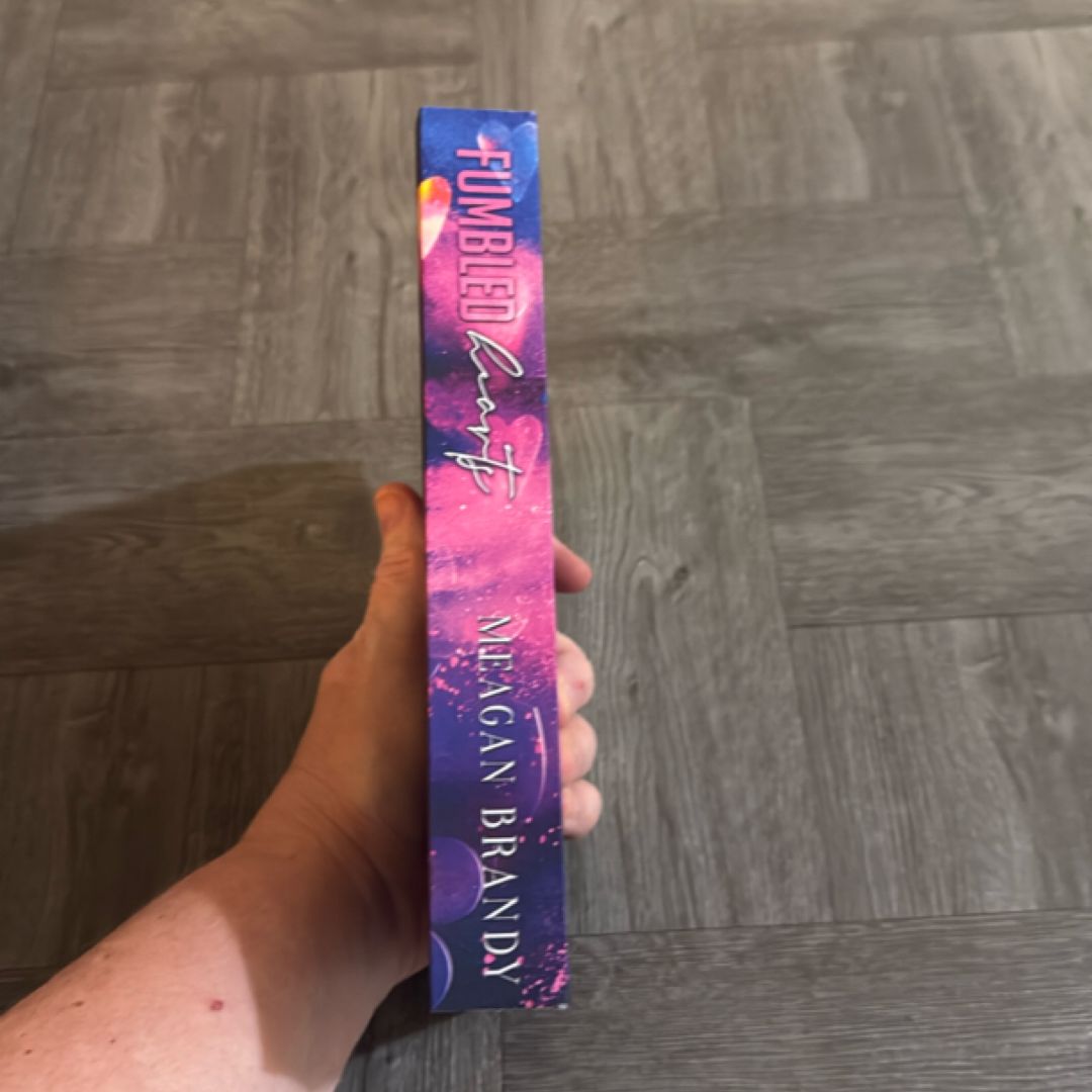 Fumbled Hearts : Alternate Cover Edition