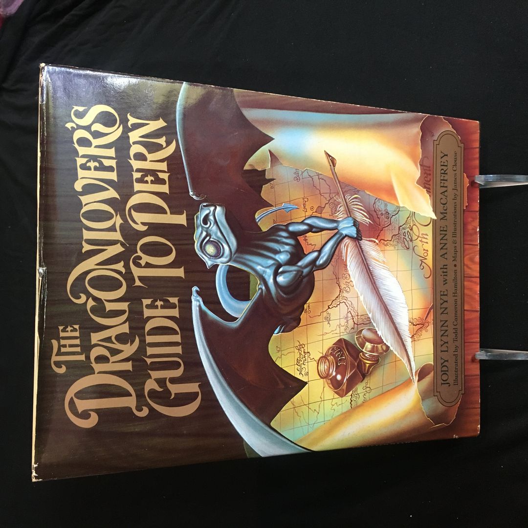 The Dragonlover's Guide to Pern