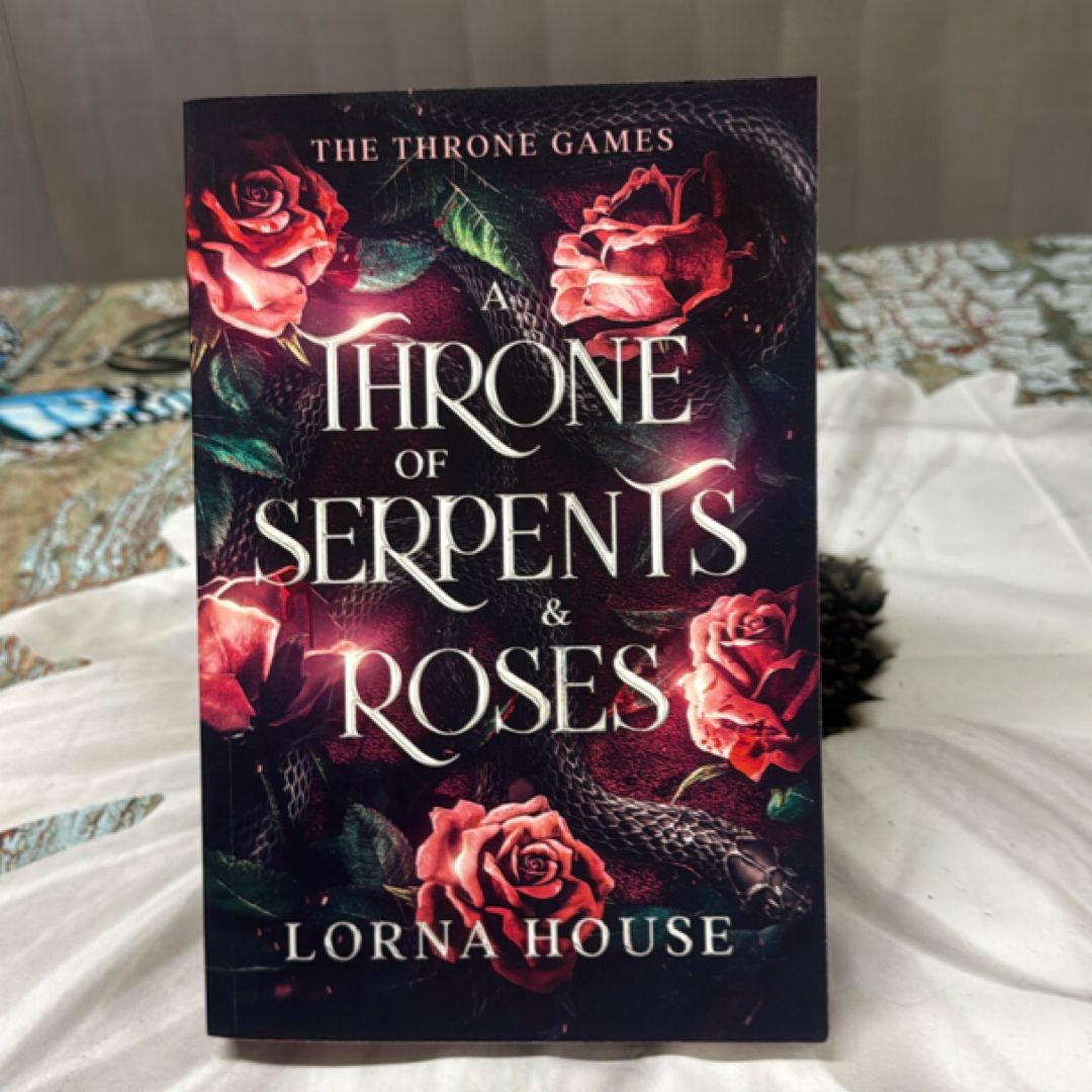 Throne Of Serpents & Roses (Sprayed Edges w/ character art)