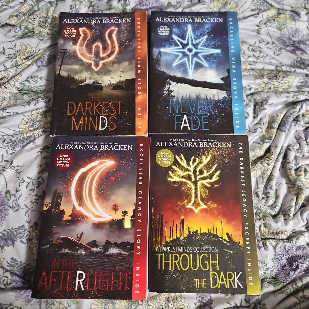 The Darkest Minds Series Boxed Set [4-Book Paperback Boxed Set] (the Darkest Minds)