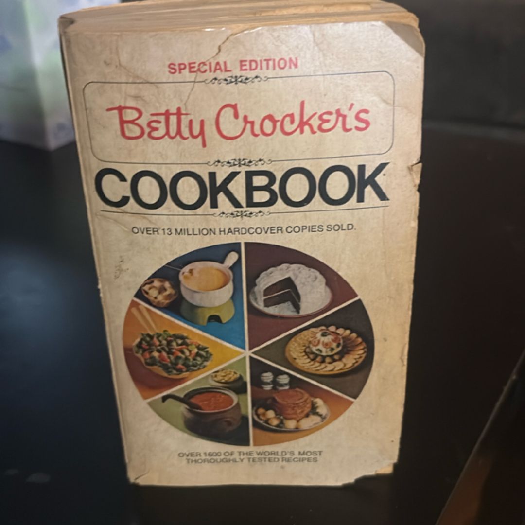 Cooking with Betty Crocker: Cookbook