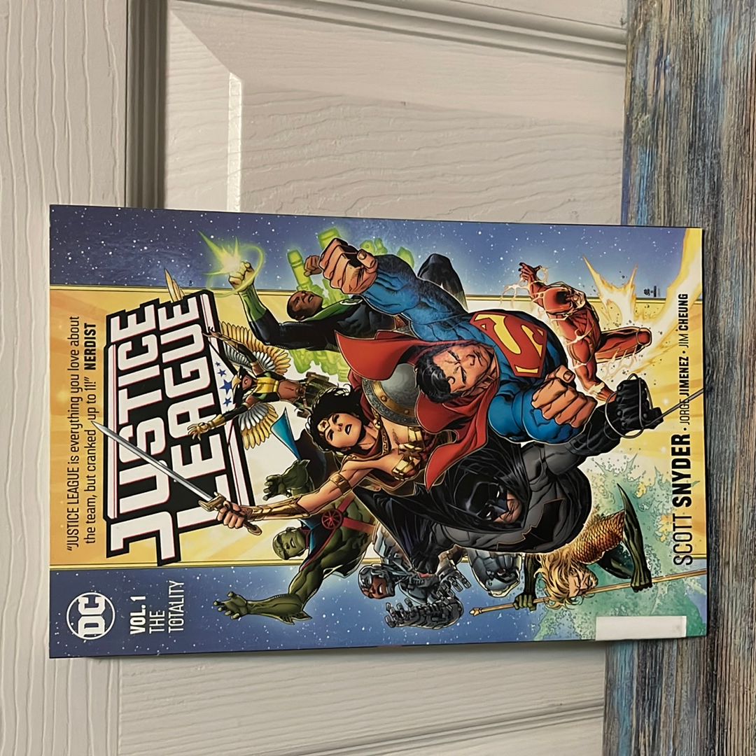 Justice League Vol. 1: the Totality