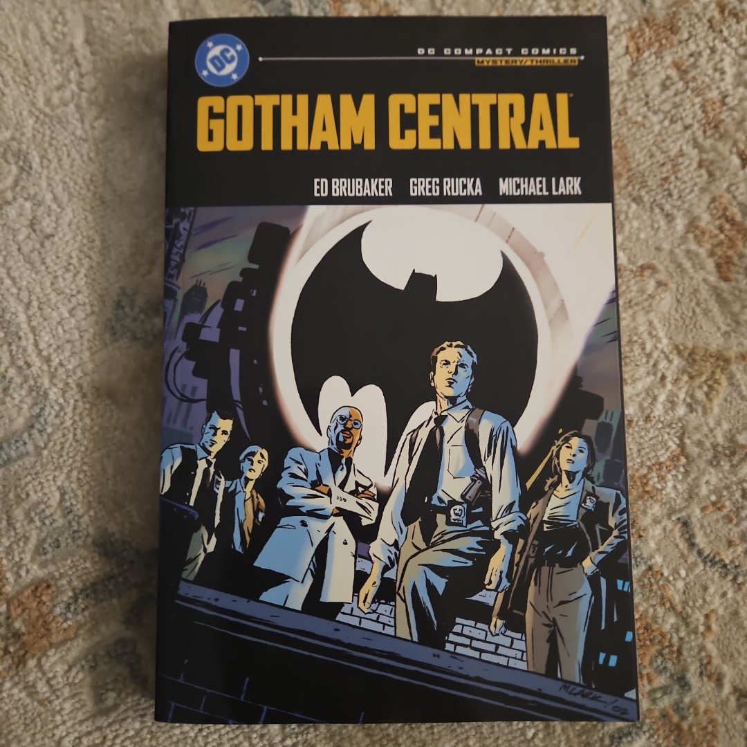 Gotham Central: DC Compact Comics Edition