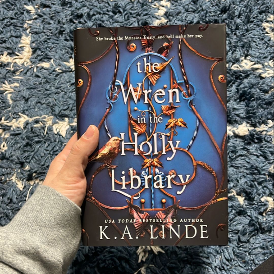 The Wren in the Holly Library (Deluxe Limited Edition)