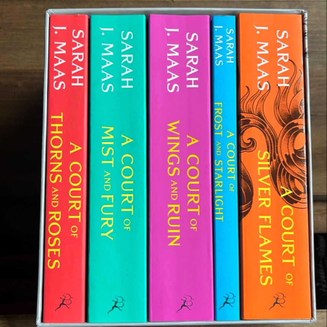 A Court of Thorns and Roses Box Set