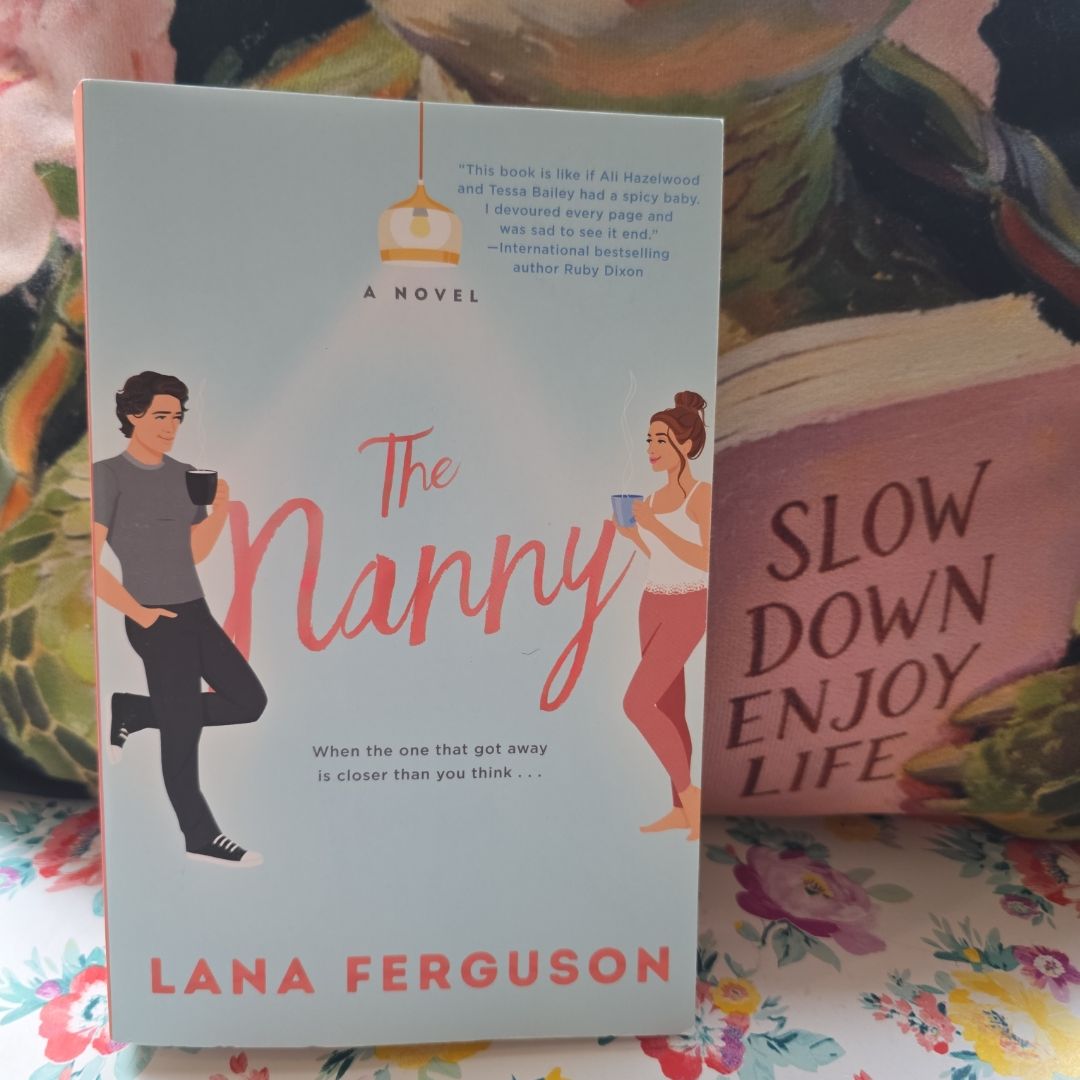 😀  First Edition, Seventh Printing 😀 The Nanny