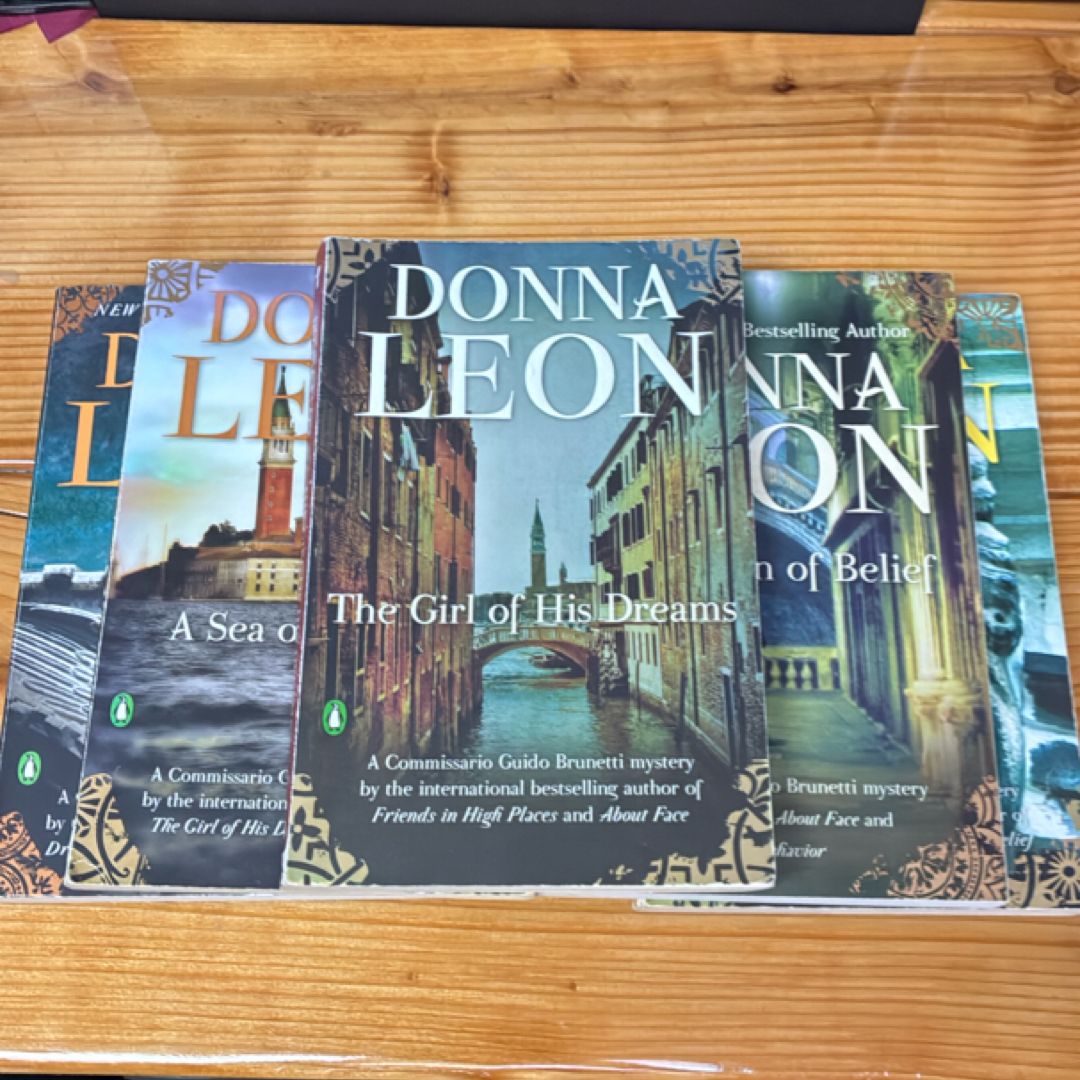 Commissario Guido Brunetti Books