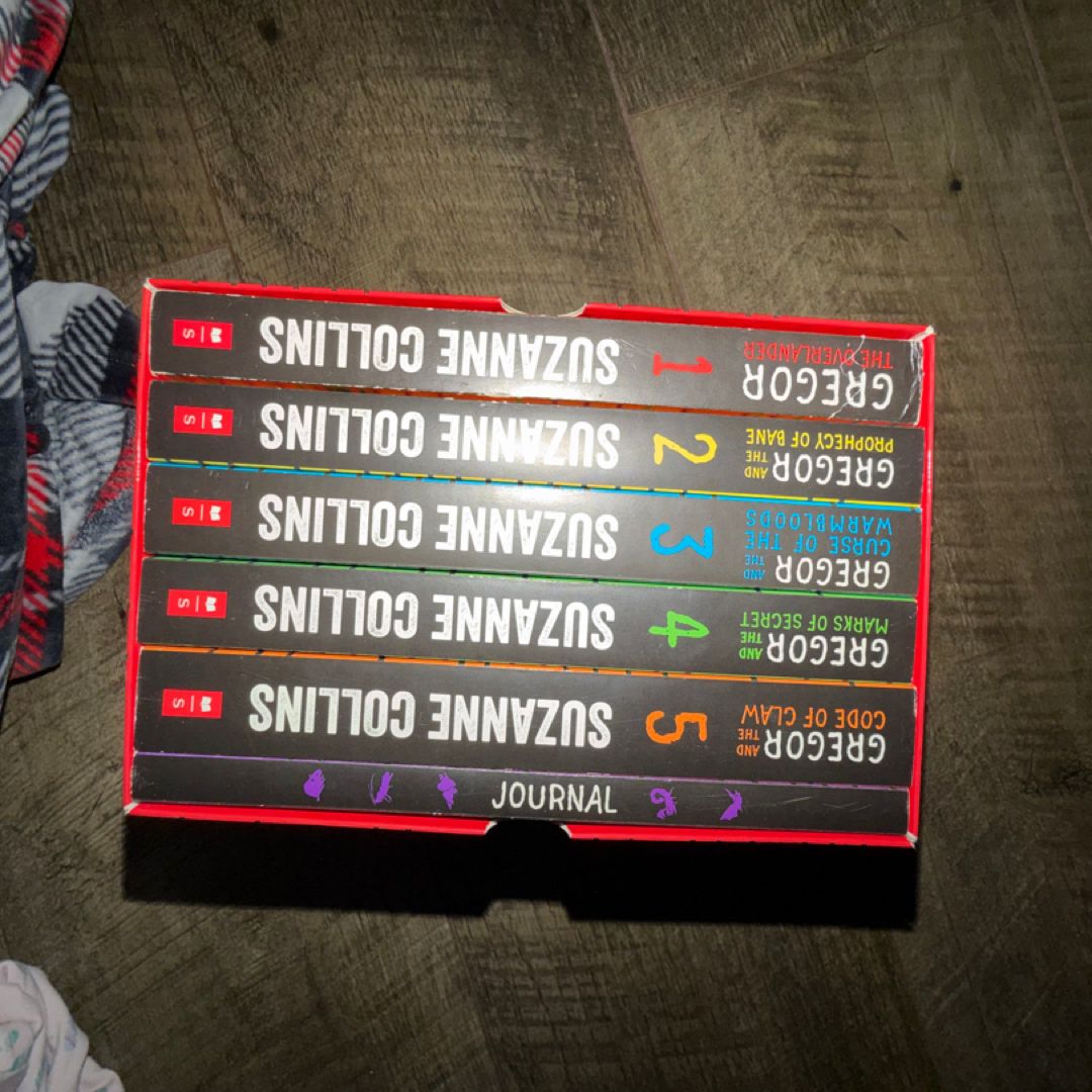 Gregor The Underground Chronicles 6-Pack Boxed Gift Set: Books #1-5 Plus an Exclusive Journal