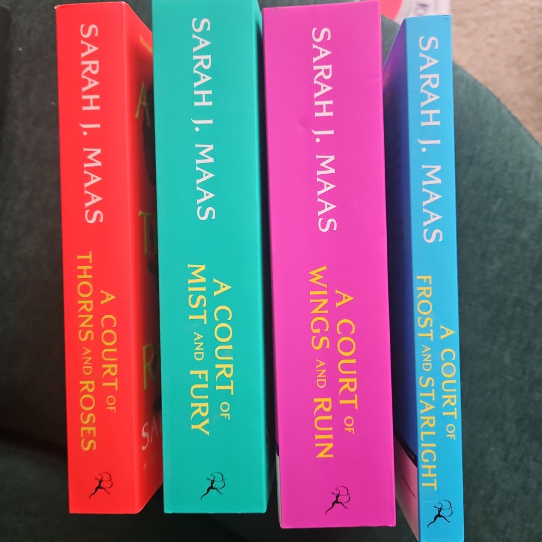 A Court of Thorns and Roses UK editions