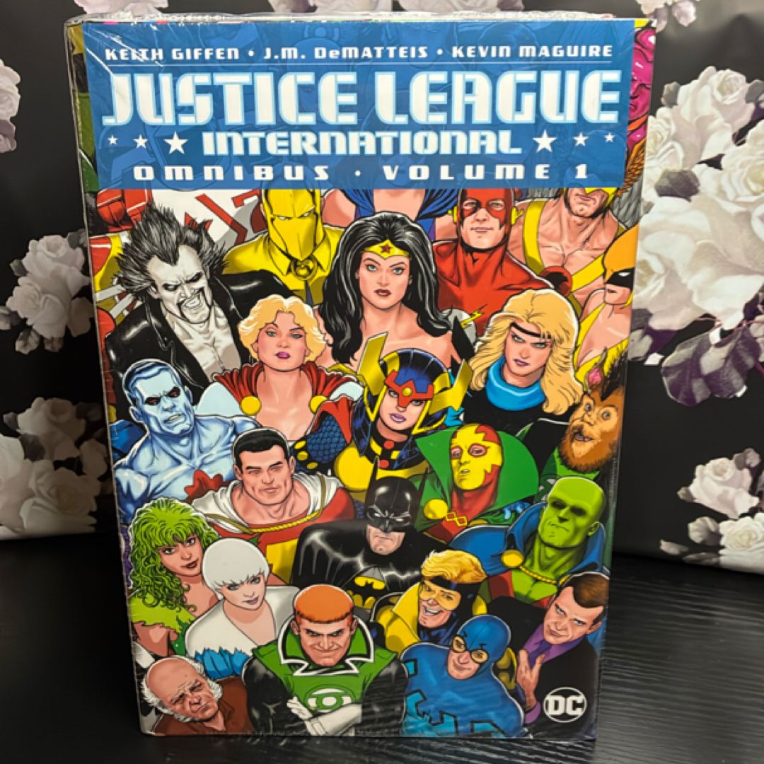 Justice League International Omnibus Vol. 1