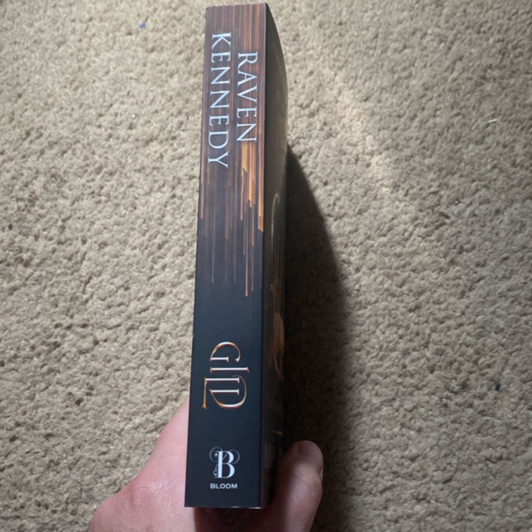 Gild by Raven Kennedy, Paperback | Pangobooks