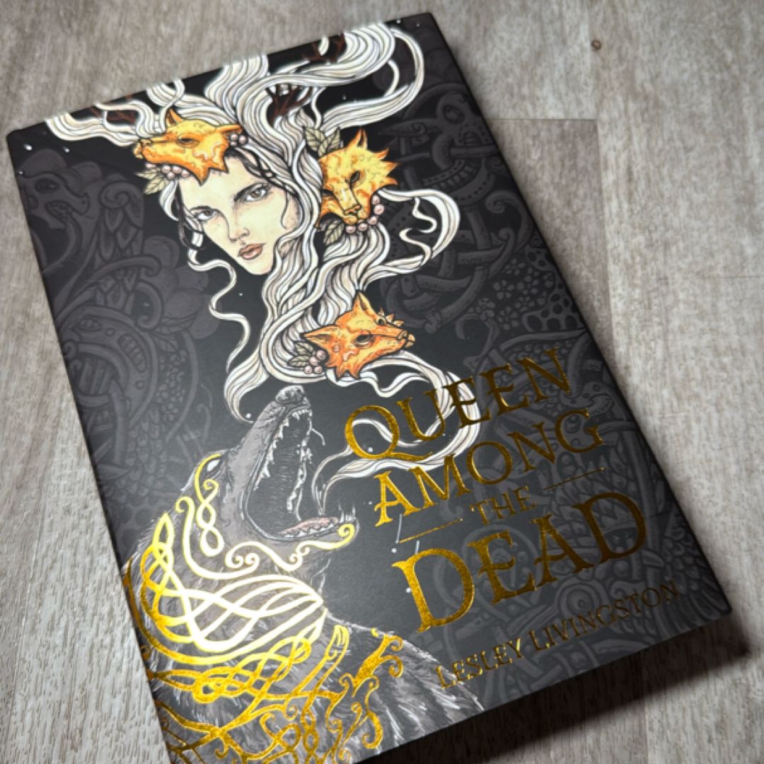 Queen Among the Dead(Signed The Bookiah Box Special Edition) 