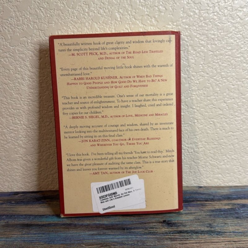 Tuesdays with Morrie by Mitch Albom, Hardcover Pangobooks