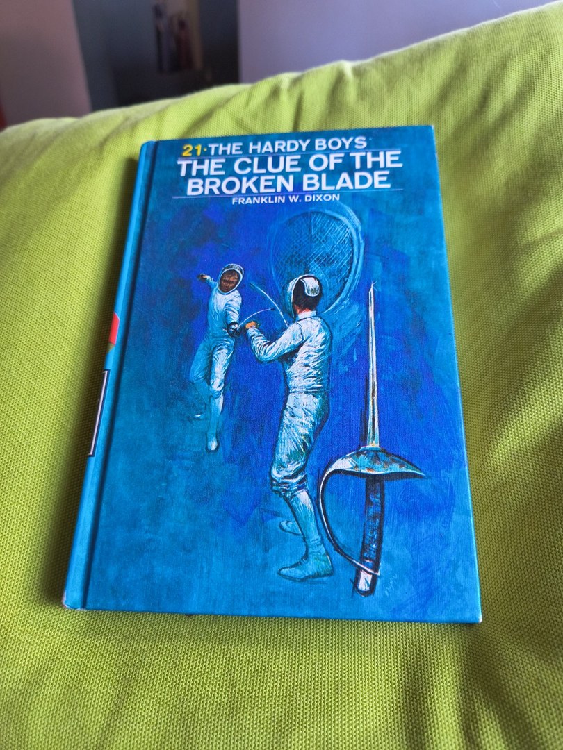 Hardy Boys 21: the Clue of the Broken Blade