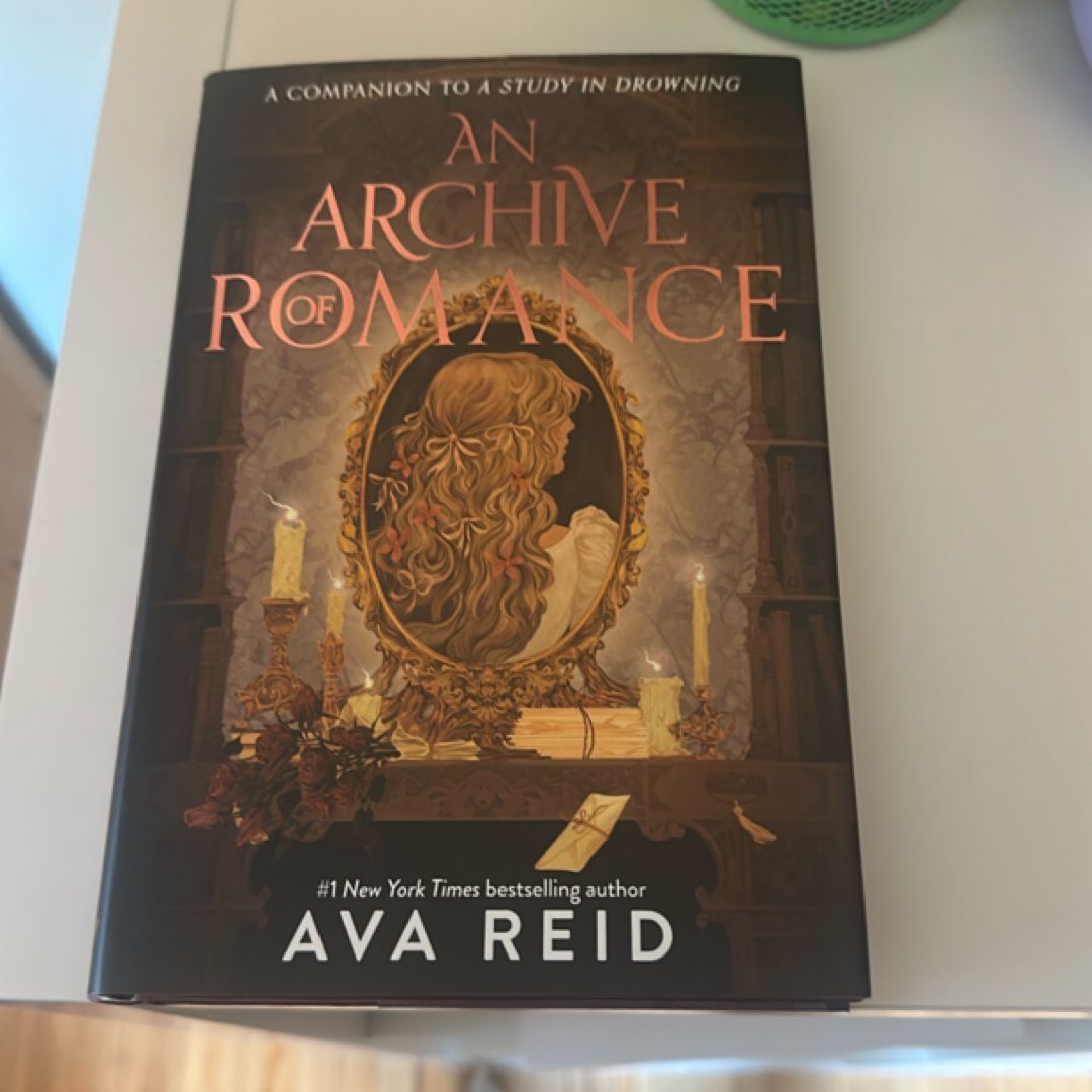 An Archive of Romance Deluxe Illustrated Edition