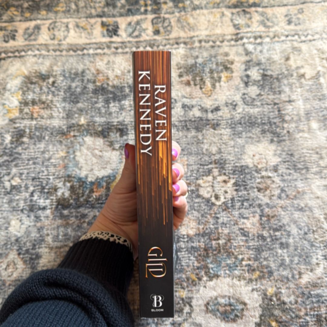 Gild by Raven Kennedy, Paperback | PangoBooks