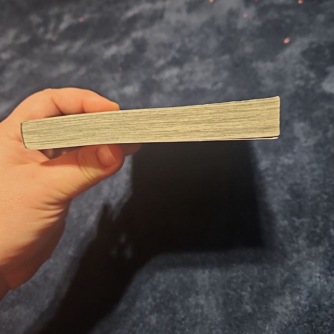 Kiss of the Rose Princess, Vol. 1