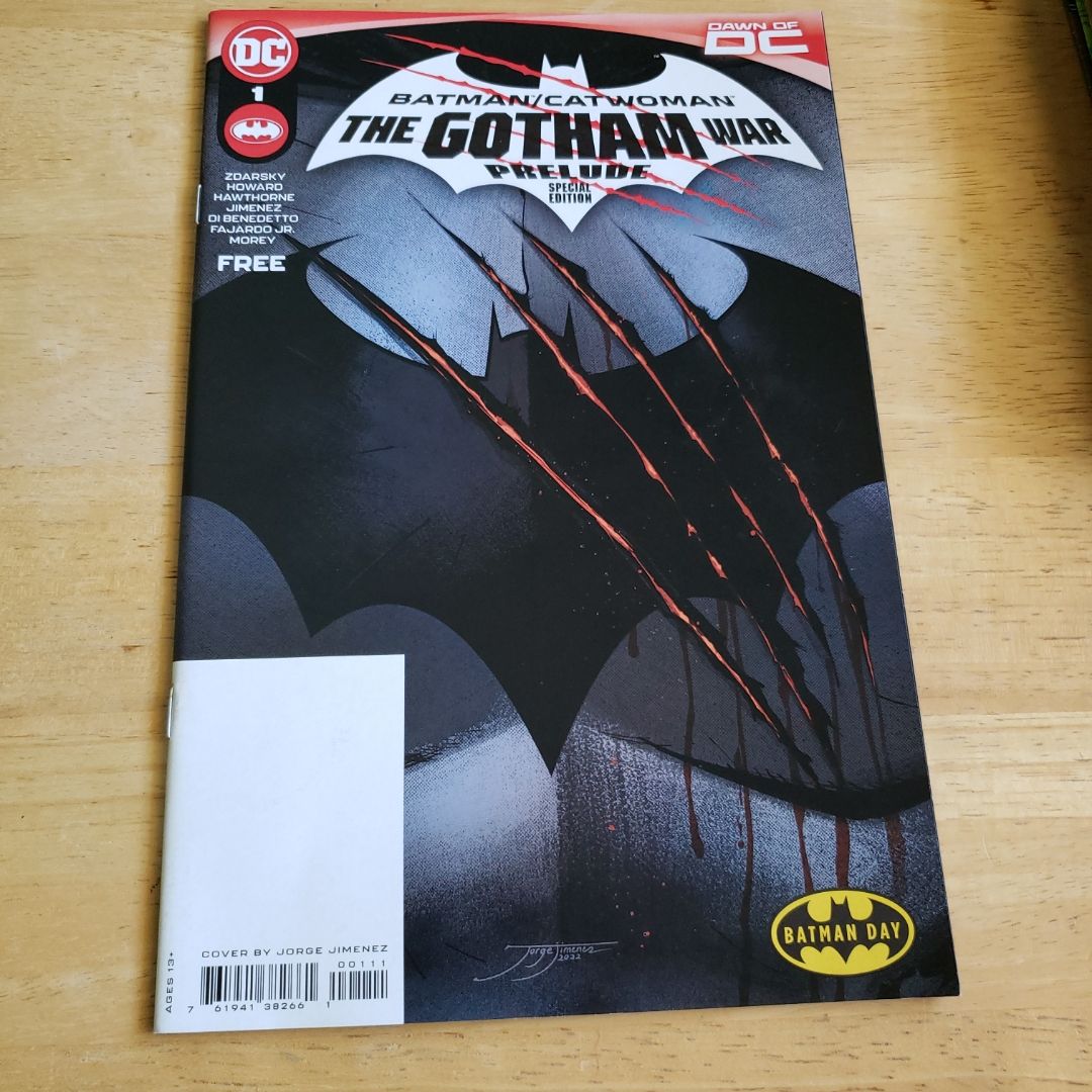 Dawn of DC: Batman/Catwoman Gotham War Prelude Batman Day Edition 
