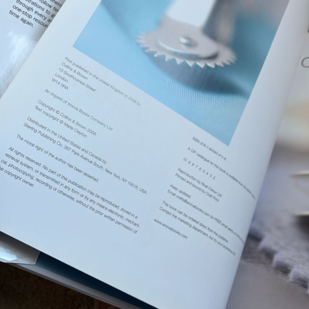 Ultimate Sewing Bible: a Complete Reference Guide to Mastering the Art of Sewing