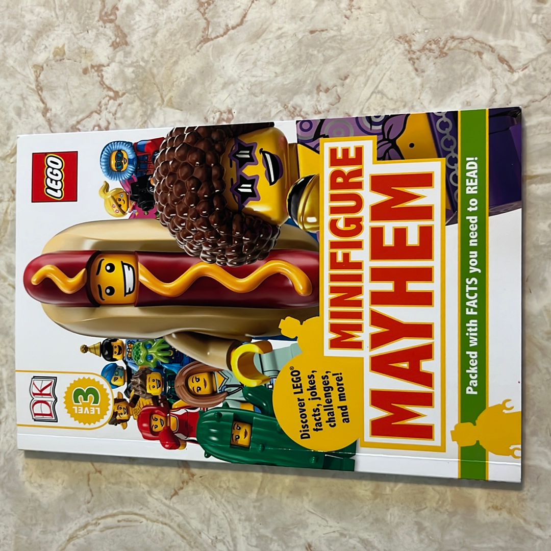 DK Readers Level 3: LEGO Minifigure Mayhem