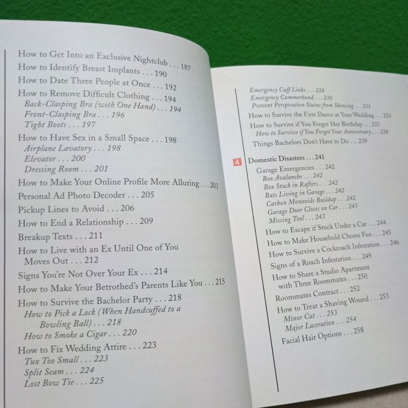 The Worst-Case Scenario Survival Handbook: Man Skills