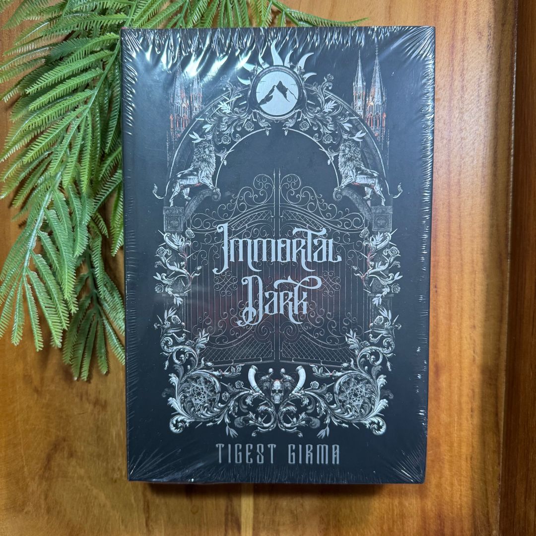 Immortal Dark (Owlcrate)