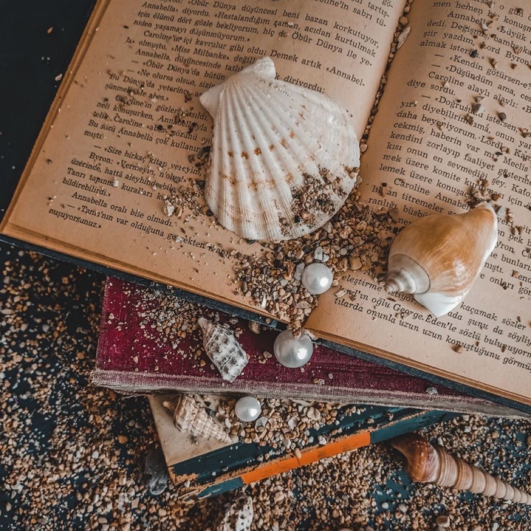Italian Book Dragon