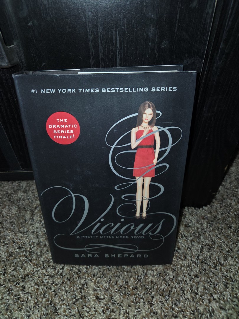 Pretty Little Liars #16: Vicious