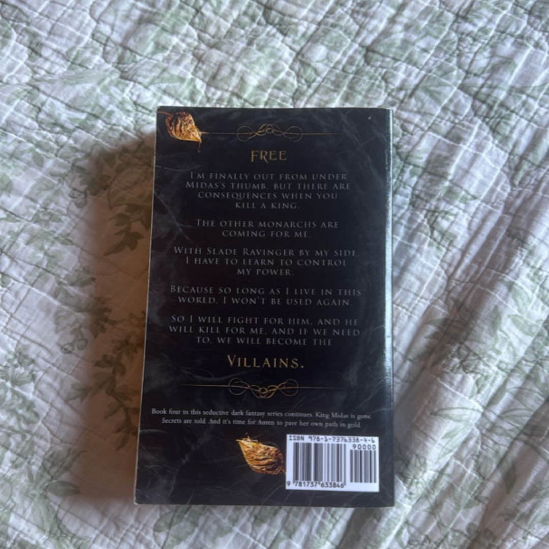 Glow by Raven Kennedy, Paperback | Pangobooks