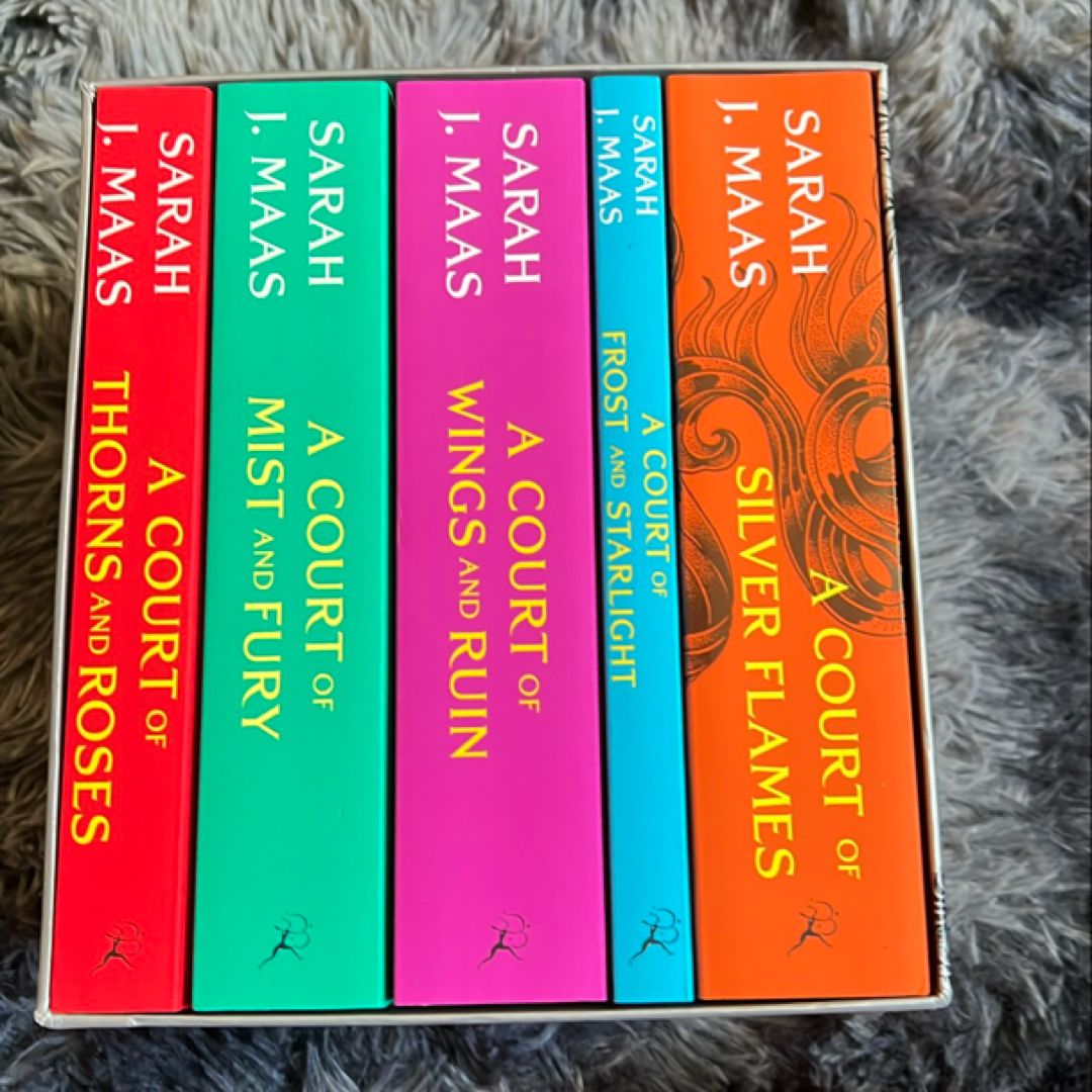 A Court of Thorns and Roses Box Set