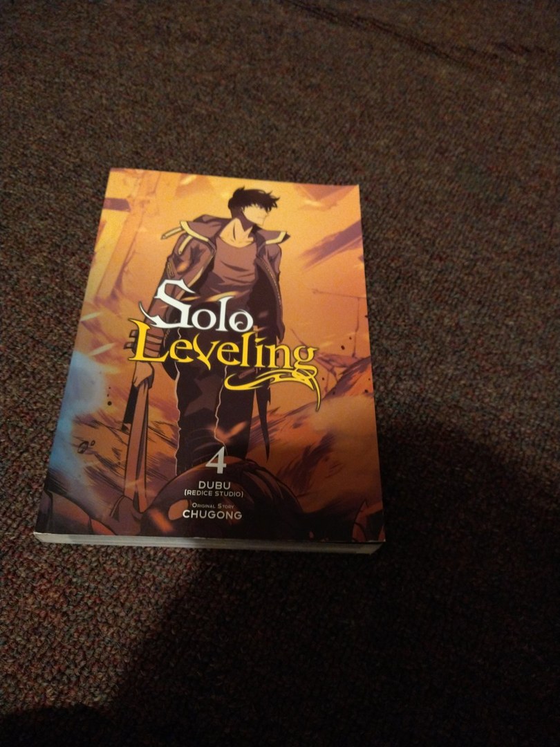Solo Leveling, Vol. 4 (comic)