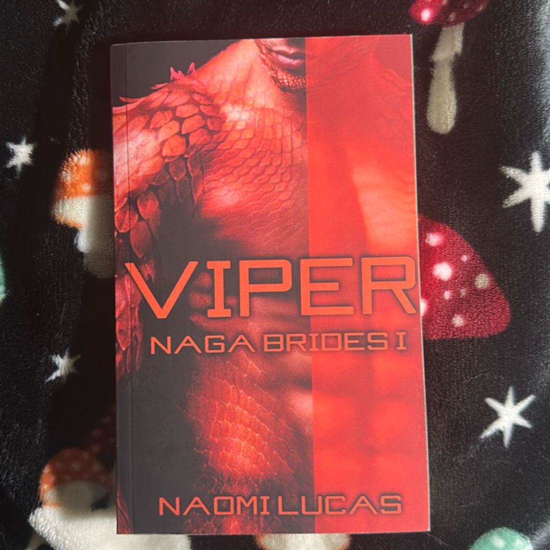 Viper by Naomi Lucas, Paperback | Pangobooks