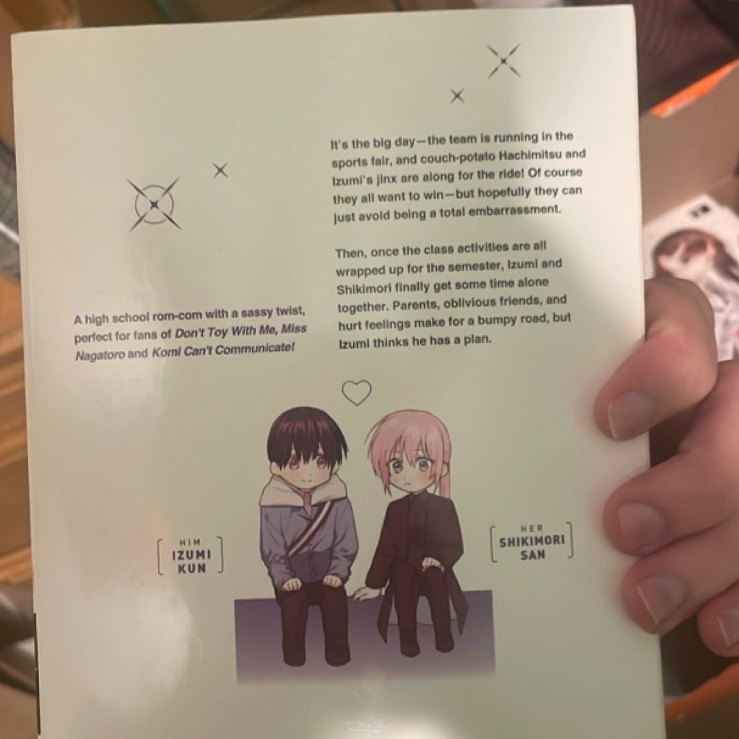 Shikimori's Not Just a Cutie 6