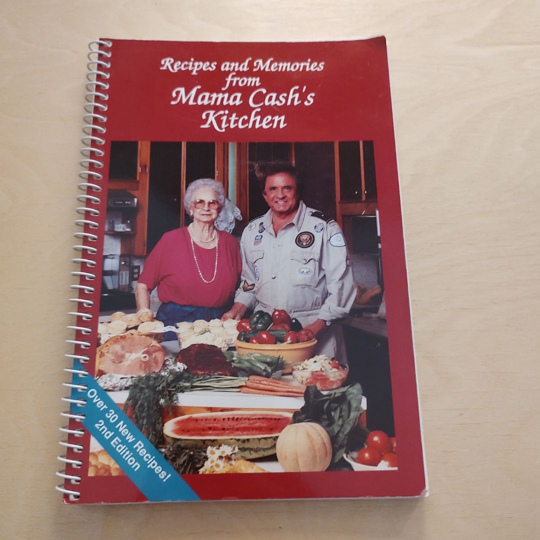 Signed - MAMA CASH'S KITCHEN (Recipes and Memories from...)