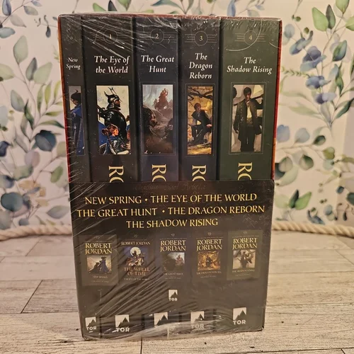 The Wheel of Time. Books 0-4 set. New Spring, The Eye of the World, The Great Hunt, The Dragon Reborn, and The Shadow Rising. Robert Jordan