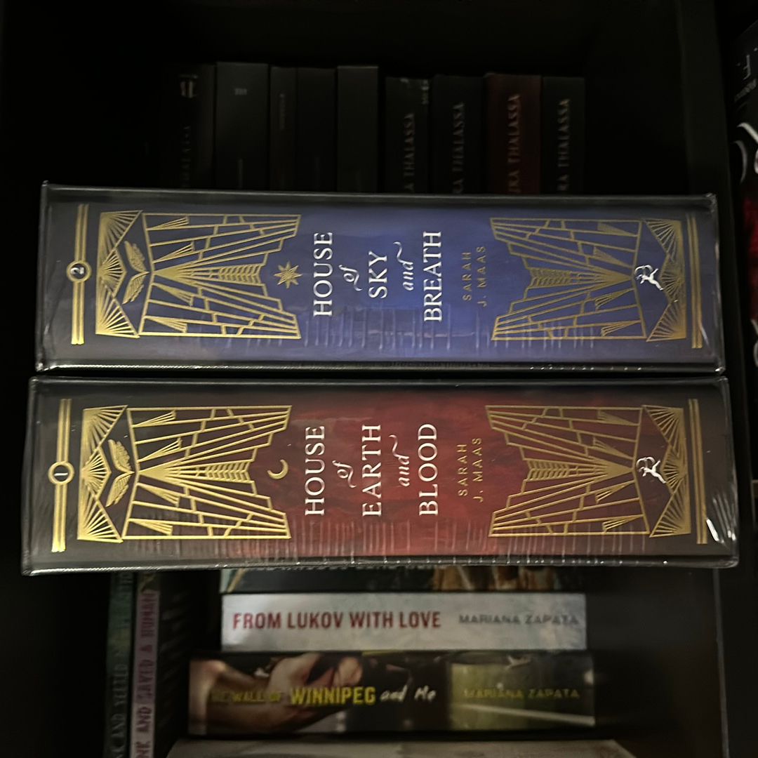 House of Earth and Blood & House of Sky and Breath Fairyloot bundle