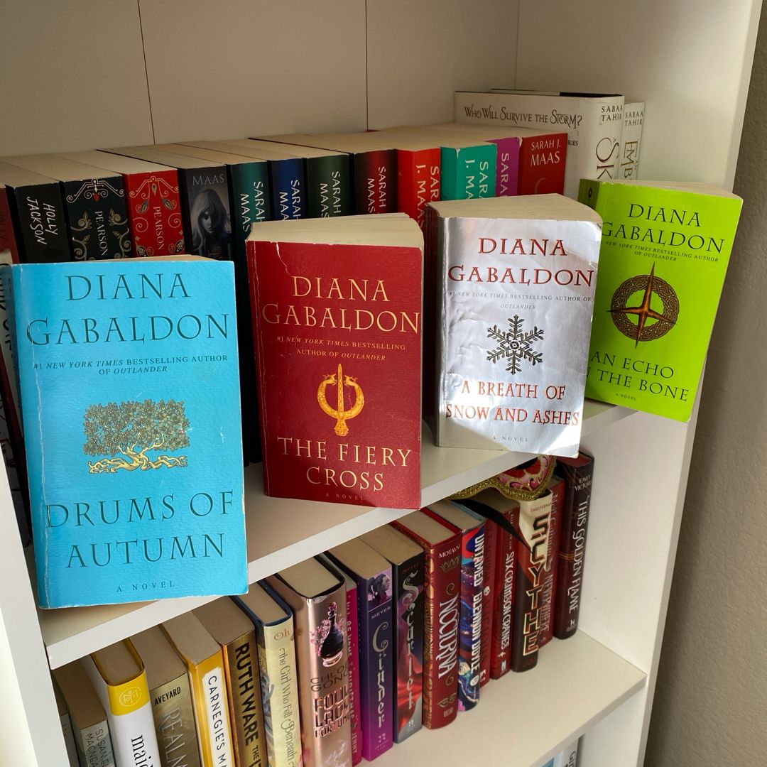 Outlander Book Bundle Books 4 through 7