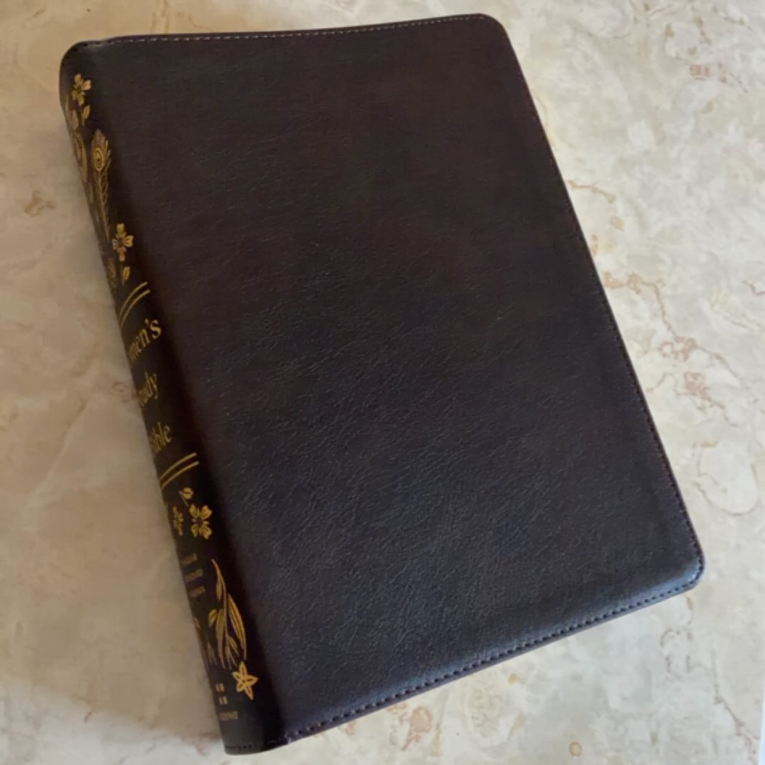 ESV Women's Study Bible (Hardcover)