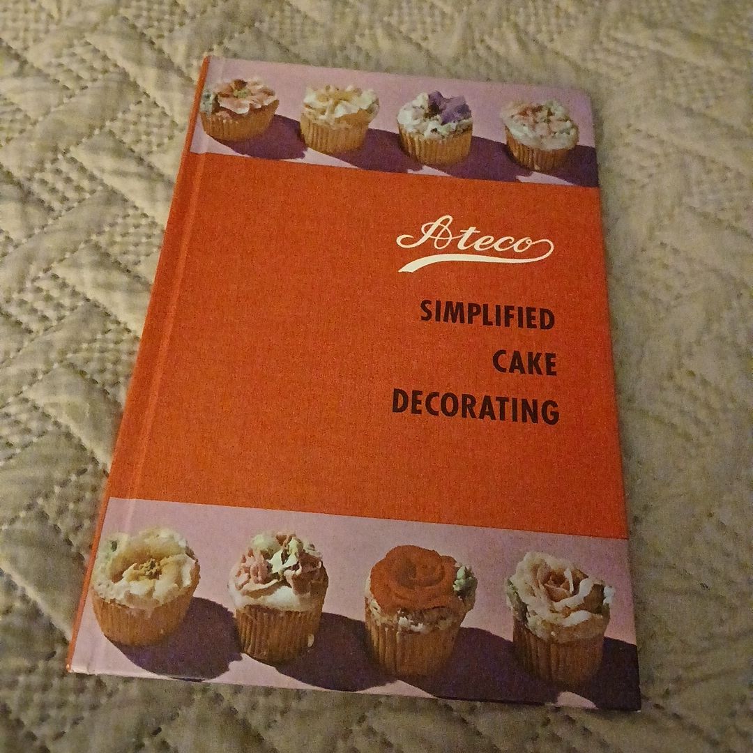 Ateco Simplified Cake Decorating