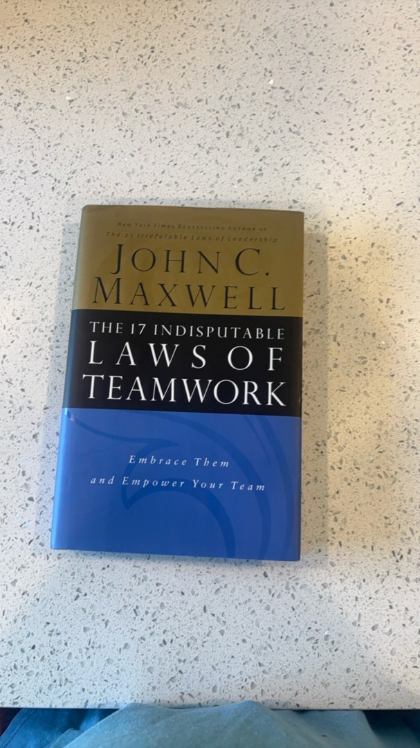 17 Indisputable Laws of Teamwork
