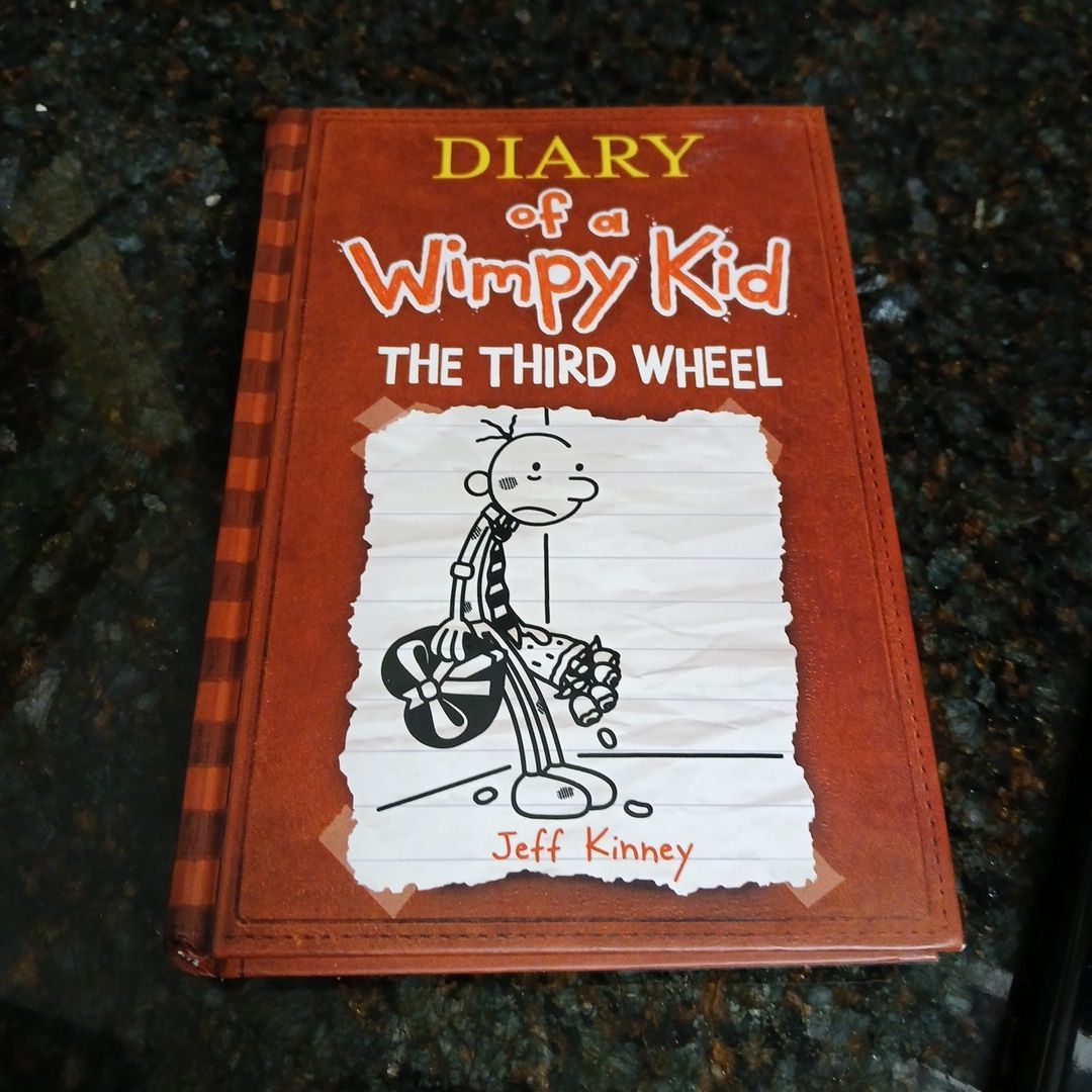 The Third Wheel (Diary of a Wimpy Kid, Book 7)
